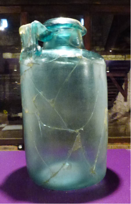 F13 Botella