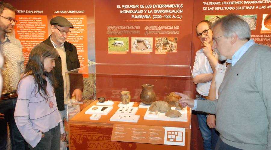 Visita a la exposición "MEGALITOS"